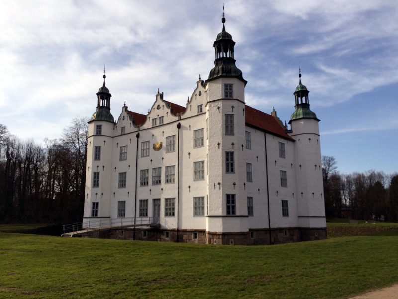 Ahrensburger Schloss Ausflugsziele HVV