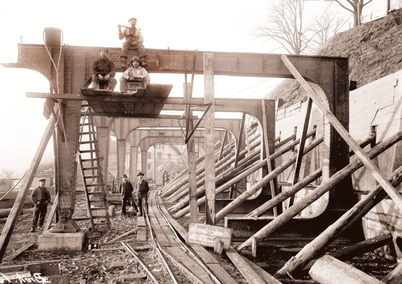 Arbeiter während der Erstellung der Viadukte.